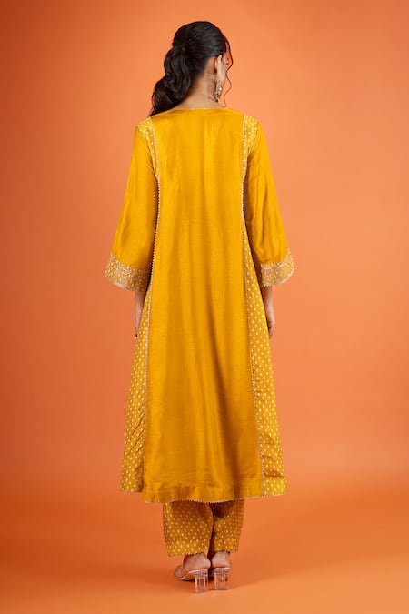 Sheetal Batra Embroidered Kurta & Salwar Set 