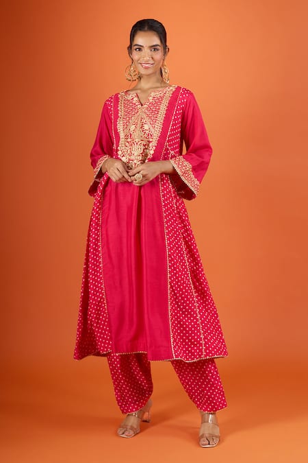 Sheetal Batra Embroidered Kurta & Salwar Set 