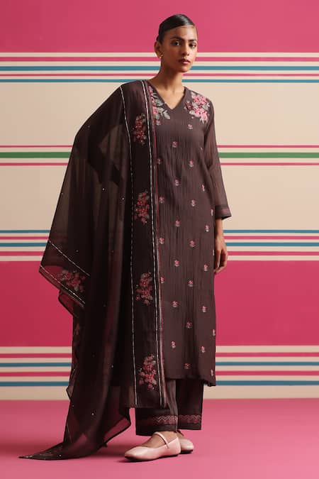 Beige Floral Embroidered Mul Chanderi Kurta Set 