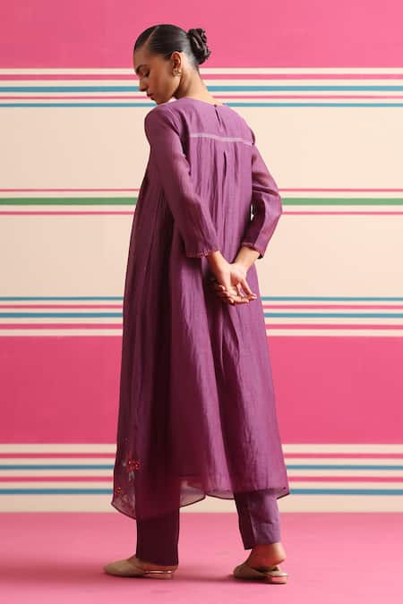 Beige Floral Embroidered Kurta & Pant Set 