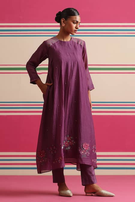 Beige Floral Embroidered Kurta & Pant Set 