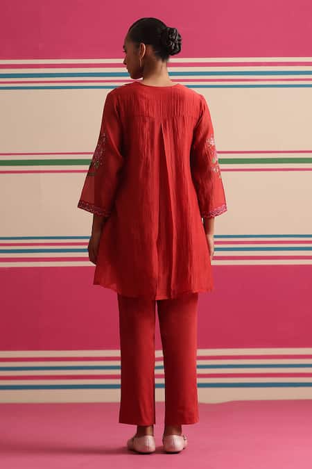 Beige Floral Embroidered Kurta & Pant Set 