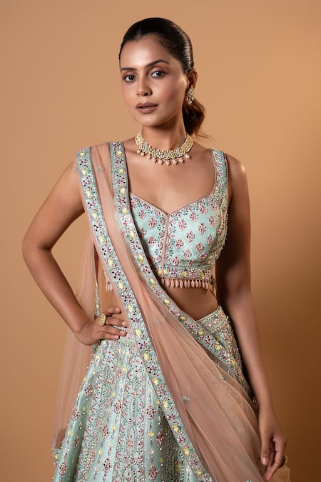 Jiya by Veer Design Studio_Green Silk, Net Sequins, Beads, Embroidery Sweetheart Neck Lehenga Set _Online_at_Aza_Fashions