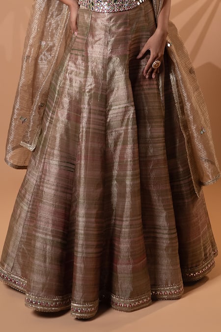 Buy_Jiya by Veer Design Studio_Gold Tissue Mirrors, Sequins, Zari Sweetheart Neck Metallic Work Lehenga Set _Online_at_Aza_Fashions