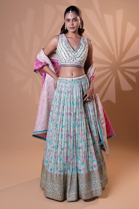 Jiya by Veer Design Studio_Off White Embroidery, Beads, Metallic Thread V-neck Printed Lehenga Set _Online_at_Aza_Fashions