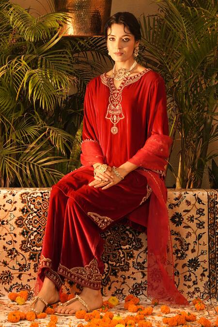 Shop_Surabhi Arya_Maroon Velvet, Organza Embroidery Round Neck, Split Hand Kurta Set 
