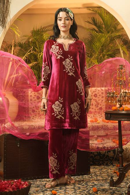 Buy_Surabhi Arya_Pink Velvet, Organza Embroidery Notched Neck Floral Kurta Set _Online_at_Aza_Fashions