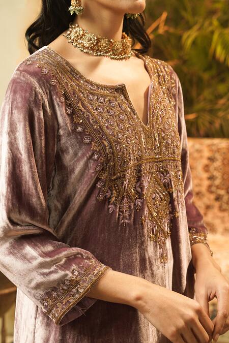 Shop_Surabhi Arya_Purple Velvet, Organza Embroidery Split V-neck Hand Kurta Set 