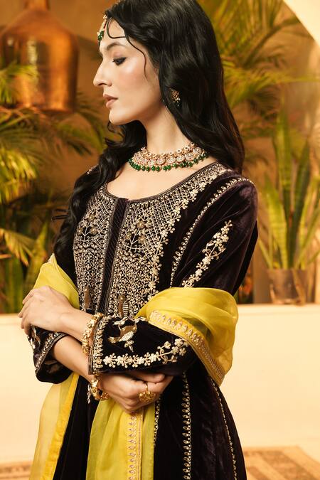 Buy_Surabhi Arya_Purple Velvet, Organza Embroidery, Metallic Thread Round Neck Kurta Set _Online_at_Aza_Fashions