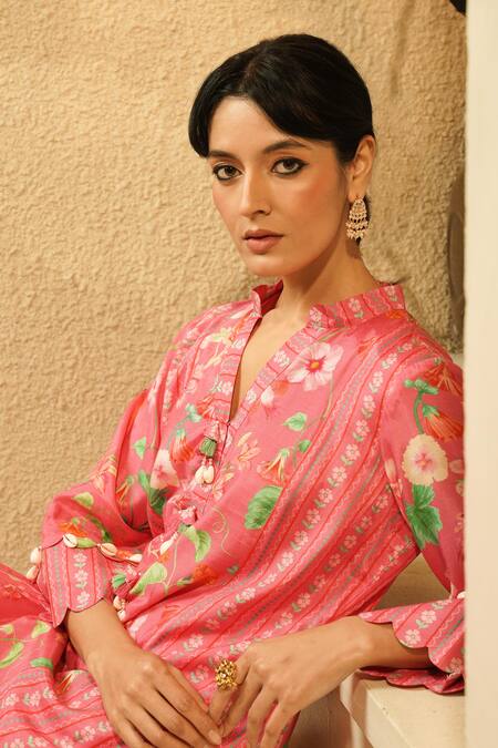 Buy_Surabhi Arya_Pink Crepe Tassels V-neck, Mandarin Floral And Striped Multi-panel Kurta Set _Online_at_Aza_Fashions