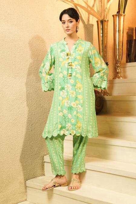 Surabhi Arya_Mint Crepe Tassels Split V-neck, Floral And Striped Printed Scalloped Kurta Set _at_Aza_Fashions