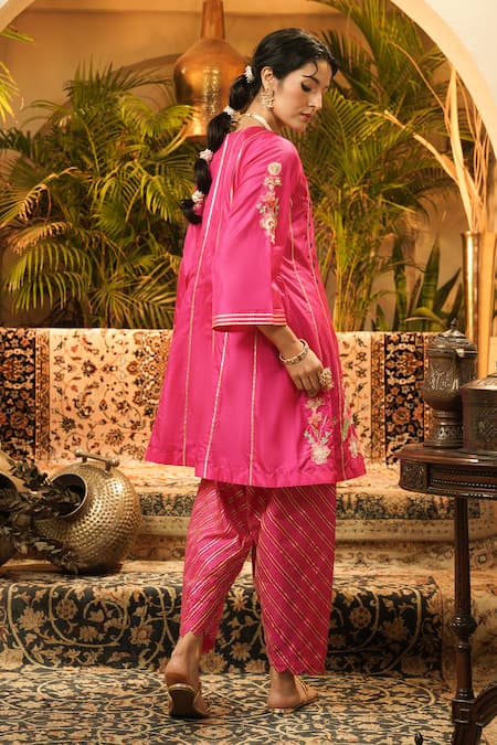 Surabhi Arya Applique & Hand Embroidered A-line Kurta Set 