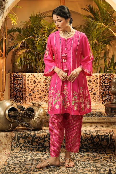 Surabhi Arya Applique & Hand Embroidered A-line Kurta Set 
