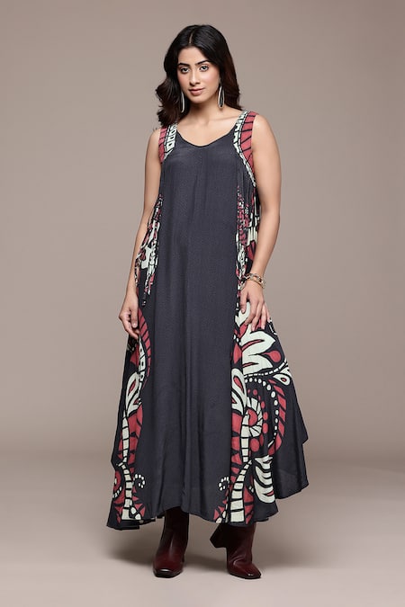 Ritu Kumar_Black Crepe V-neck Azura Sleeveless A-line Dress _Online_at_Aza_Fashions