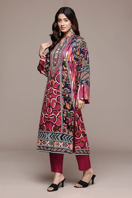 Ritu Kumar_Red Modal, Satin V-neck Geometric Print Kurta With Pant _Online_at_Aza_Fashions