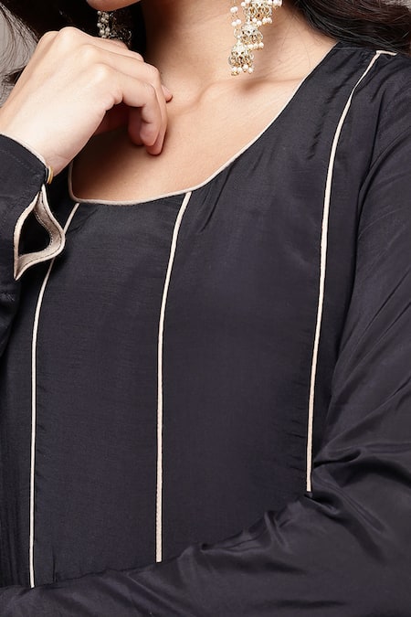 Ritu Kumar_Black , Lurex, Lycra, Jersey, Chinon Naira Embroidered Kurta Set _at_Aza_Fashions