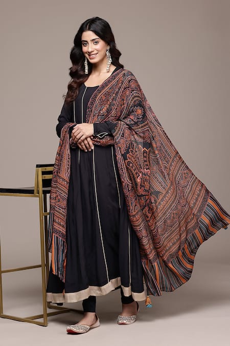 Ritu Kumar Naira Embroidered Kurta Set