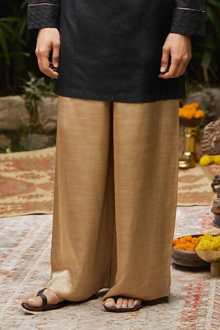 Buy_Philocaly_Black Silk Aurum Scalloped Pintuck Kurta Set _Online_at_Aza_Fashions