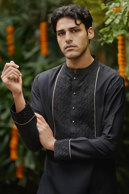 Philocaly Aurum Scalloped Pintuck Kurta Set 