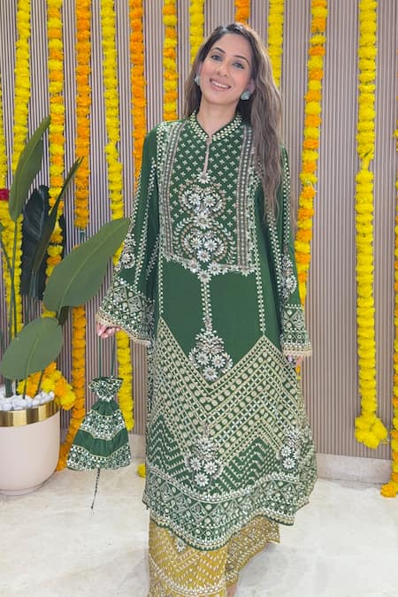 Surkh Syahi_Green Crepe Embroidery, Zari Mandarin Collar Kurta And Palazzo Set _at_Aza_Fashions