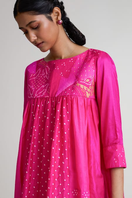 Buy_Naina Jain_Pink Silk Embroidery Round Neck Bandhani Pattern Dress _Online_at_Aza_Fashions