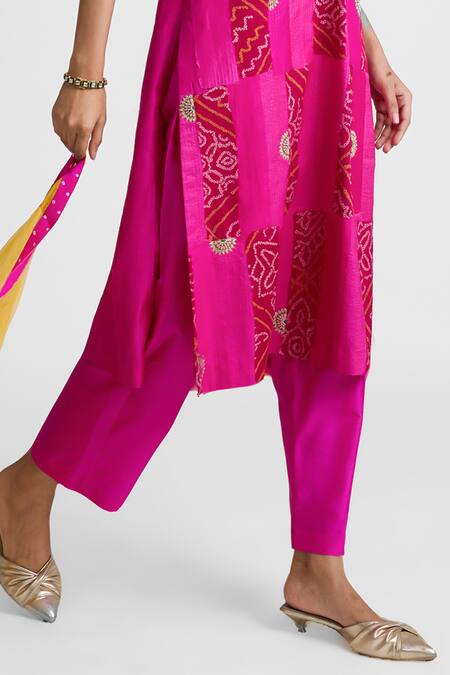 Naina Jain_Pink Silk Embroidery, Zari Round Neck Zardozi Kurta Pant Set _at_Aza_Fashions
