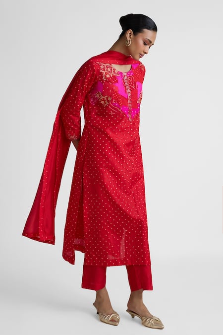 Naina Jain Mirror Embroidered Bandhani Kurta Set 