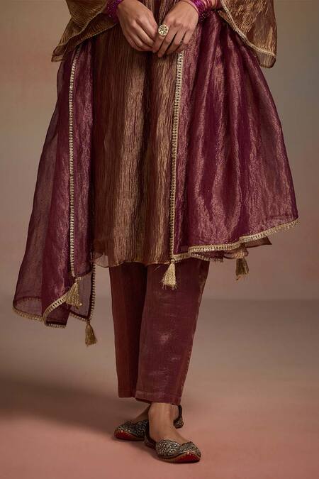Buy Dressfolk Purple Tissue Embroidery, Tassels V-neck Raahini Neckline Kurta Set Buy_Dressfolk_Purple Tissue Embroidery, Tassels V-neck Raahini Neckline Kurta Set
