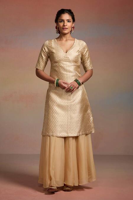 Buy Dressfolk Gold Tissue Embroidery, Zari V-neck Taraani Woven Kurta Sharara Set Online at Aza Fashions Buy_Dressfolk_Gold Tissue Embroidery, Zari V-neck Taraani Woven Kurta Sharara Set _Online_at_Aza_Fashions