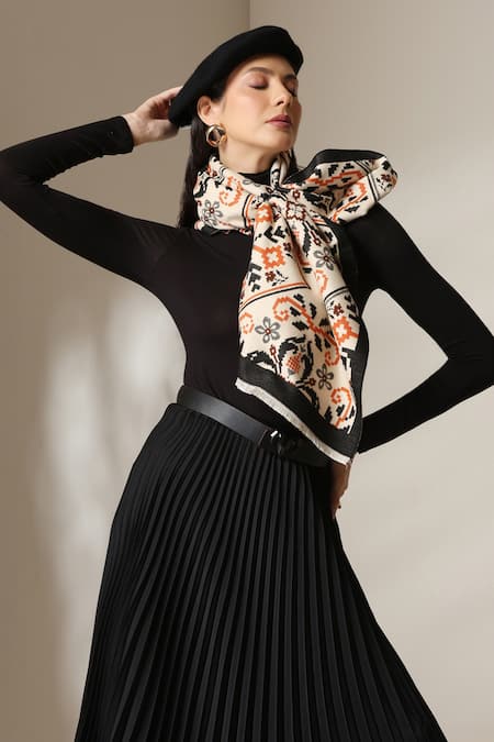 Dusala Geometric & Floral Pattern Stole 