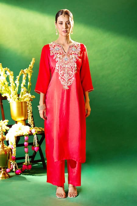 Buy_Samyukta Singhania_Red Silk, Shantoon, Chiffon Embroidery Split V-neck Kurta Pant Set _Online_at_Aza_Fashions
