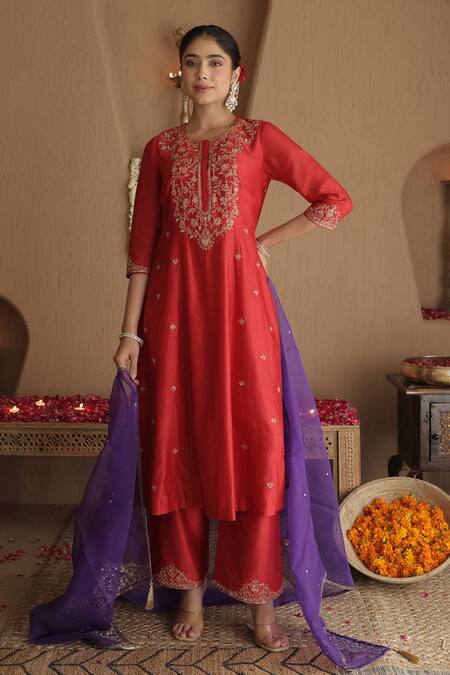House Of Karmah_Red Chanderi, Organza Embroidery, Sequins Round Neck Phoolwari Kurta Set _at_Aza_Fashions