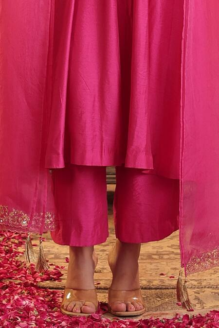 Buy_House Of Karmah_Pink Chanderi, Organza Embroidery, Zari Round Neck Rang E Gulab Kurta Set _Online_at_Aza_Fashions