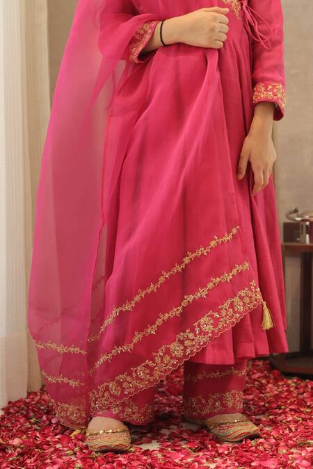 Buy_House Of Karmah_Pink Chanderi, Shantoon, Organza Embroidery, Zari Gulaabi Anarkali Set 
