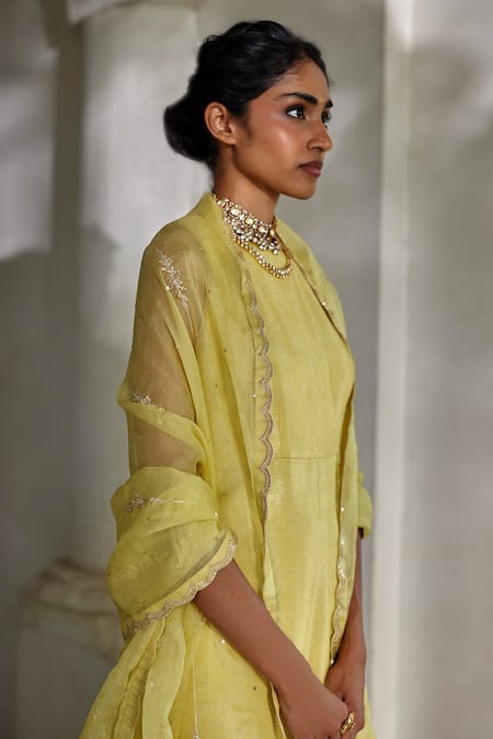 Buy Paulmi And Harsh Yellow Organza Sequins, Zari Round Neck Floral Woven Kurta Palazzo Set Online at Aza Fashions Buy_Paulmi And Harsh_Yellow Organza Sequins, Zari Round Neck Floral Woven Kurta Palazzo Set _Online_at_Aza_Fashions