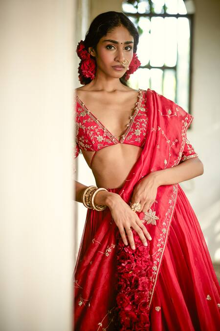 Shop_Paulmi And Harsh_Red Organza Embroidery, Zari, Tassels V-neck Zardozi Hand Lehenga Set _Online_at_Aza_Fashions