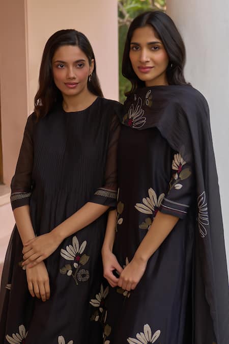 Buy_Vaayu_Black Muslin, Cotton Applique, Embroidery, Noir Pintuck Kurta And Pant Co-ord Set 