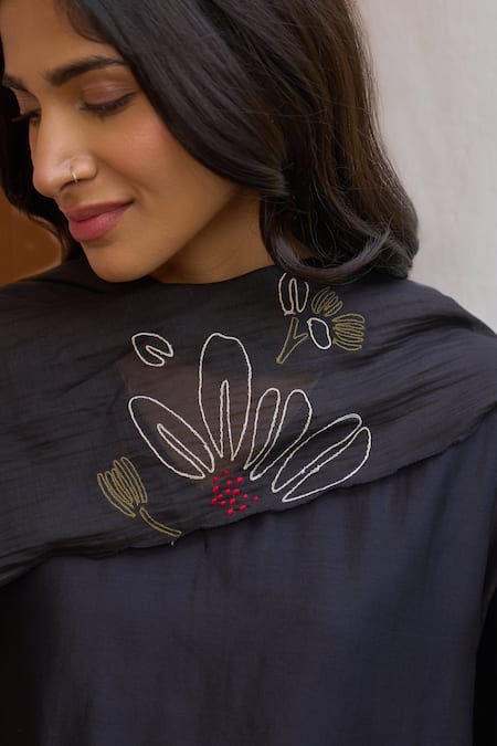 Buy_Vaayu_Black Silk Applique, Embroidery, Tassels Round Neck Noir Kurta Set 