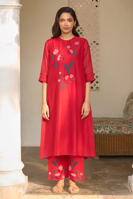Buy_Vaayu_Red Muslin, Cotton Applique Round Neck Cherry Kurta And Pant Co-ord Set _Online_at_Aza_Fashions