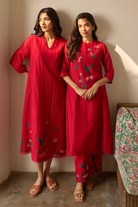 Buy_Vaayu_Red Muslin, Cotton Applique Round Neck Cherry Kurta And Pant Co-ord Set 