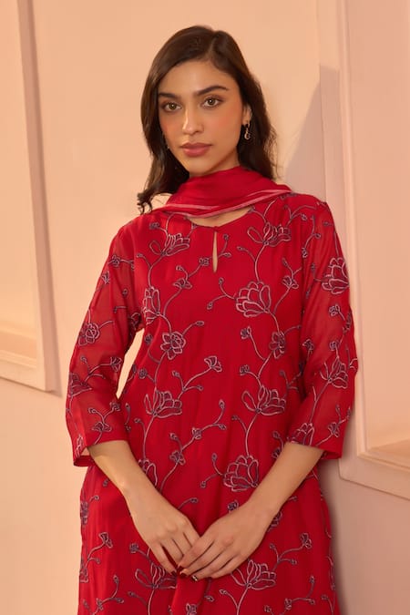 Vaayu_Red Muslin, Cotton Embroidery, Tassels Keyhole Neck Cherry Kurta Set _Online_at_Aza_Fashions