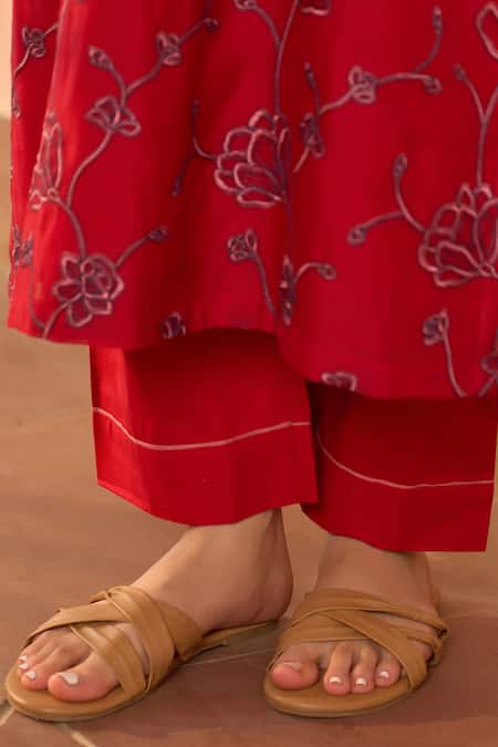 Buy_Vaayu_Red Muslin, Cotton Embroidery, Tassels Keyhole Neck Cherry Kurta Set _Online_at_Aza_Fashions