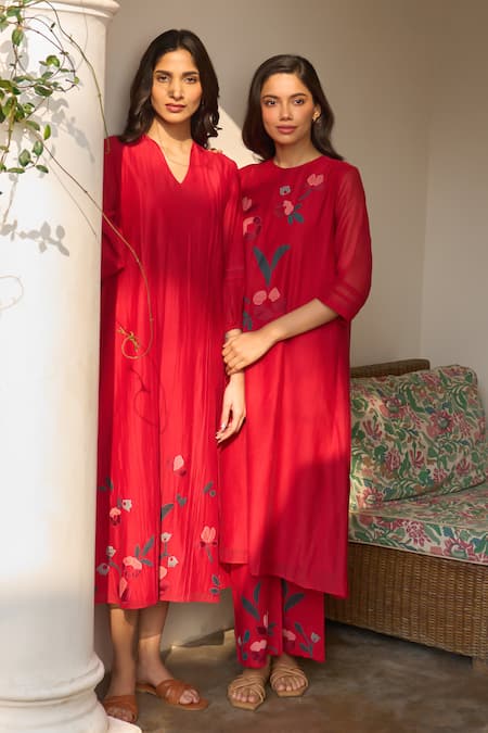 Vaayu_Red Muslin, Cotton Applique Split V-neck Cherry Pintuck Dress _at_Aza_Fashions