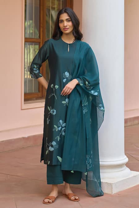Shop_Vaayu_Green Silk Applique, Embroidery Round , Keyhole Jade Kurta Set _Online_at_Aza_Fashions