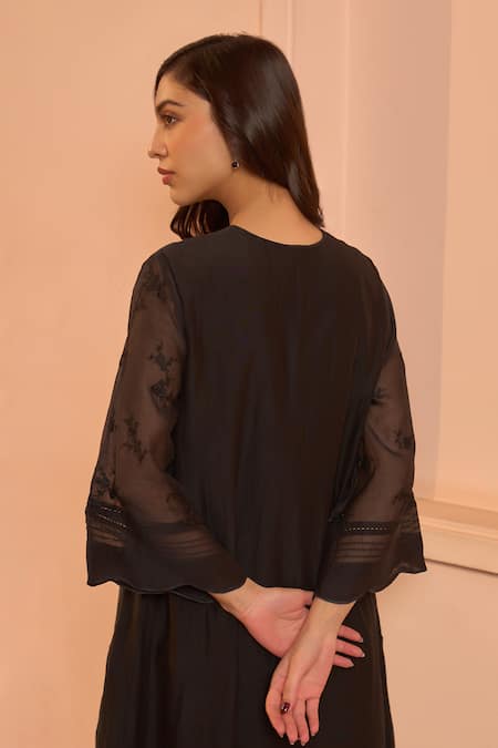 Buy_Vaayu_Black Muslin, Cotton Embroidery Round Neck, Noir Thread Kurta And Pant Co-ord Set _Online_at_Aza_Fashions