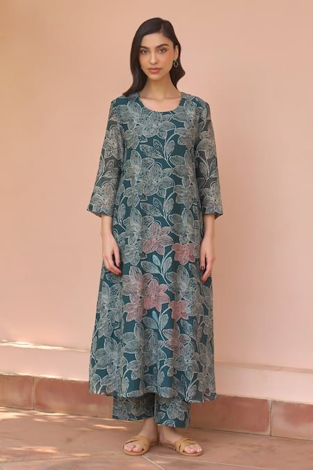 Buy_Vaayu_Green Muslin, Cotton Embroidery Round Neck Jade Bloom Kurta And Pant Co-ord Set _Online_at_Aza_Fashions