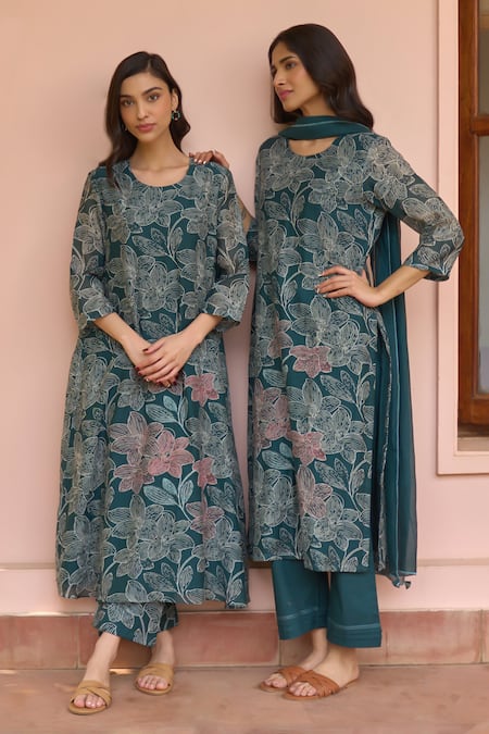 Buy_Vaayu_Green Muslin, Cotton Embroidery Round Neck Jade Bloom Kurta And Pant Co-ord Set 