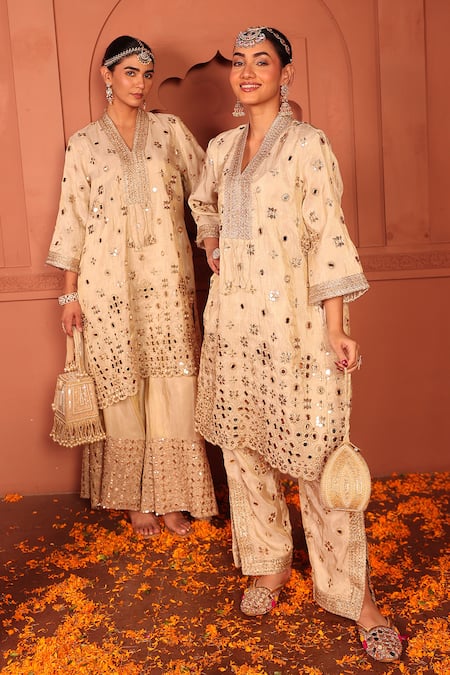 Buy_Tasuvure Indes_Ivory Georgette, Chiffon Mirrors, Embroidery V-neck Aaina Adaa Tunic And Pant Set 