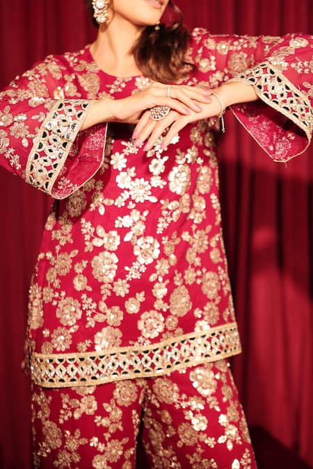 Shop_Tasuvure Indes_Red Georgette, Chiffon Sequins, Mirrors, Zaira Zardozi Kurta And Sharara Set _Online_at_Aza_Fashions