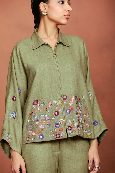 Buy_Sue Mue_Olive Green Silk Embroidery Collared Jin Floral Shirt And Pant Set _Online_at_Aza_Fashions